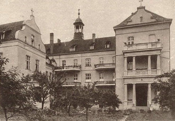 stare zdjęcia dokumenty opracowania - Lata 1905-1915 , Klasztor.jpg